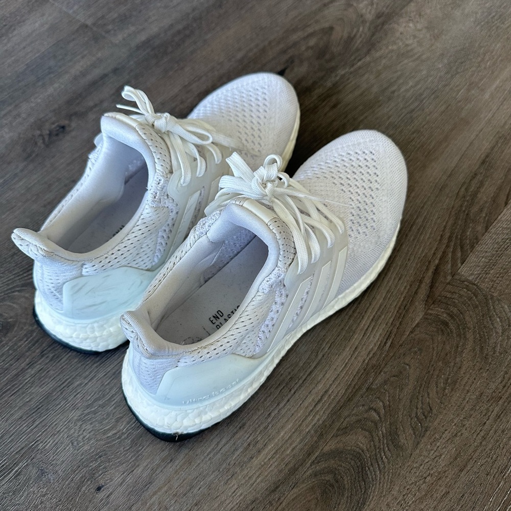 ADIDAS Ultraboost Shoes in White US 6.5 - Picture 4 of 10